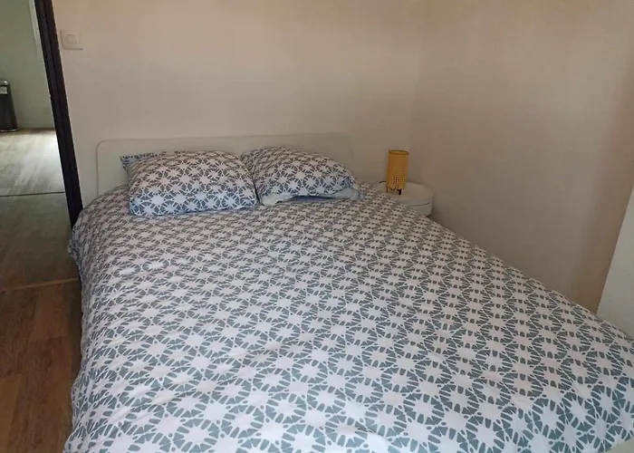 T 2 Proche Gare Appartement *